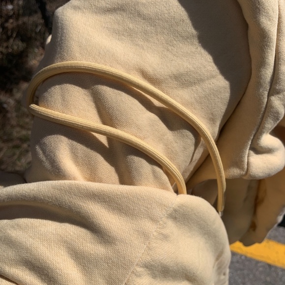 Women’s H&M basics yellow hoodie. - Picture 3 of 3